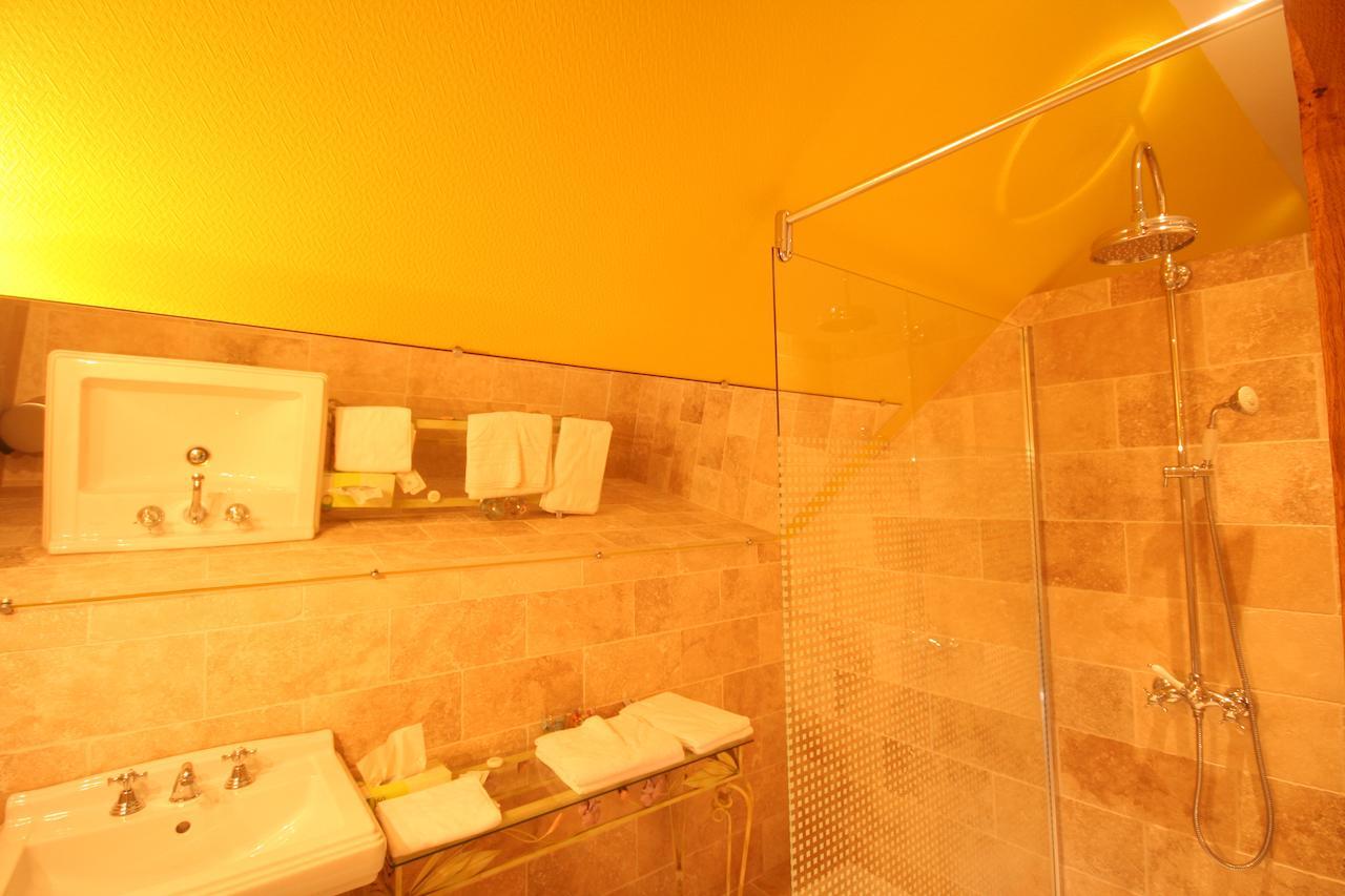 Auberge Les Tilleuls Vincelottes Exteriör bild